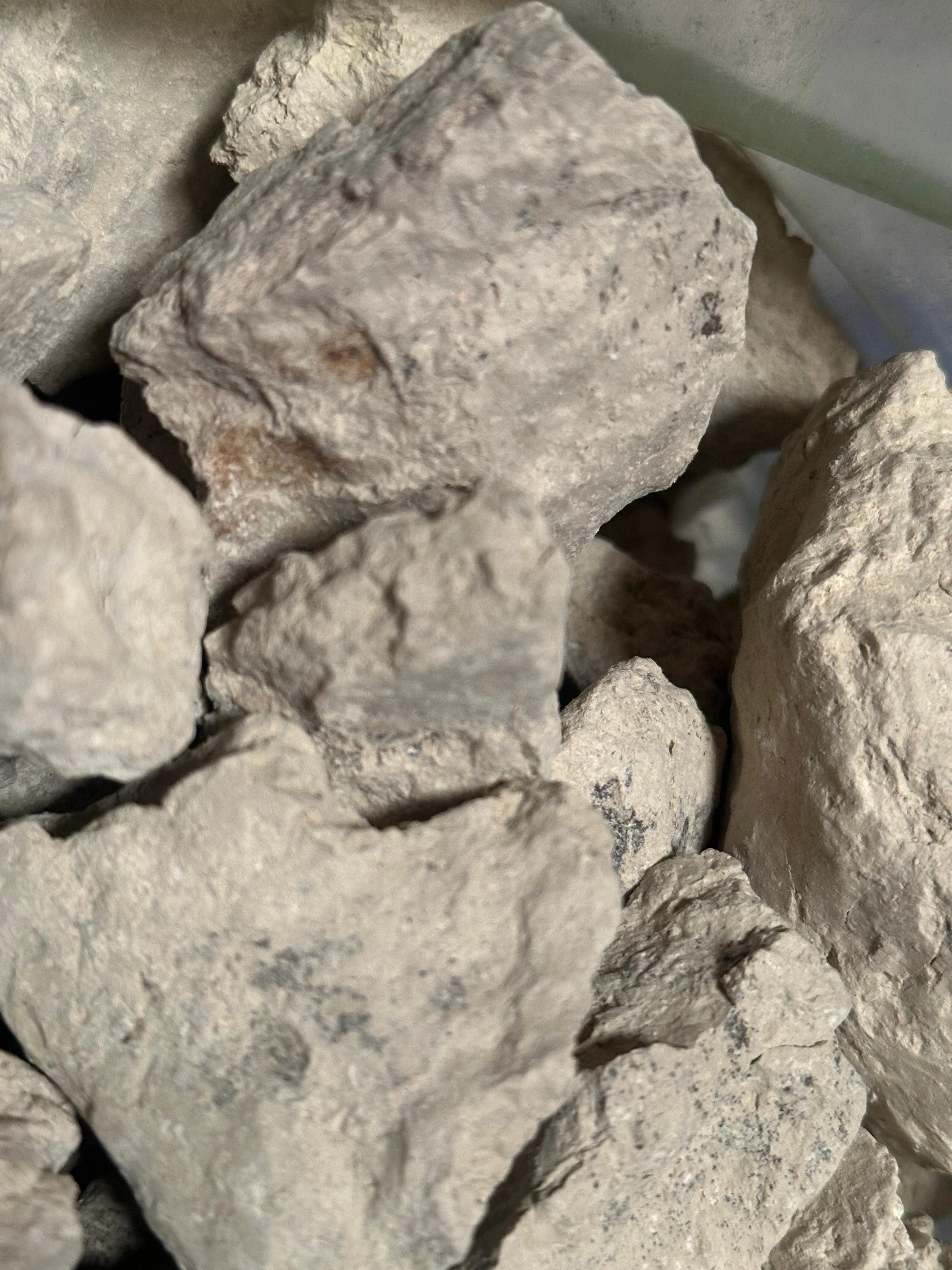 Bentonite Lumps-12655637