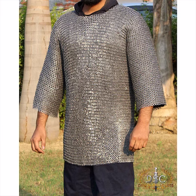 daniyal steel crafts flat ring riveted chainmail shirt (half sleeves) haubergeon