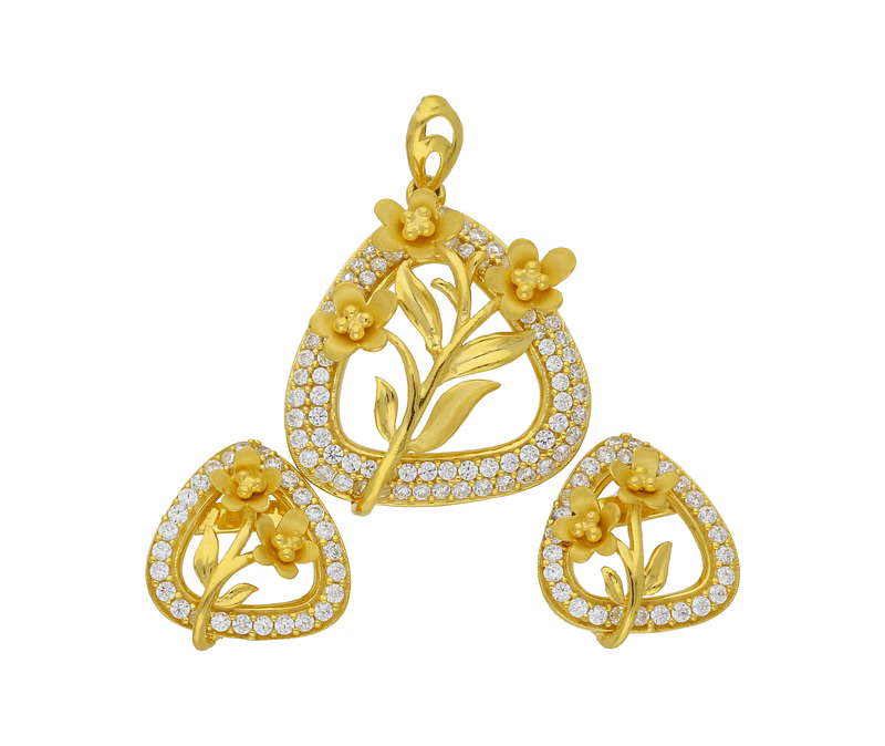 Gold chain with beads image 3