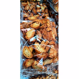 snack hits garlic rusk
