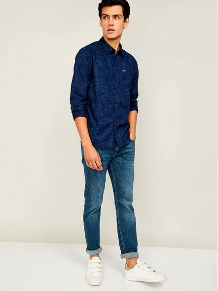 Experience the Perfect Blend of Comfort and Fashion with Our Men's Blue Short Sleeve Casual Shirt