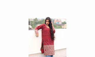 THE APPLIQUE KURTI