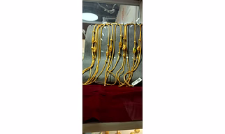 PLAIN GOLD CHAIN
