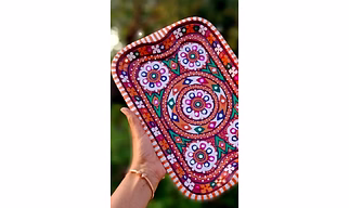 Traditional Craftd For Morden Life butiful table tre