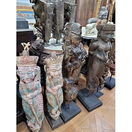 Antiques-12678999