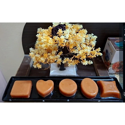 RICE, TURMERIC AND MILK SOAP (HOMEMADE)-12684843