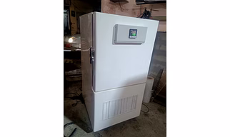 low temperature freezer