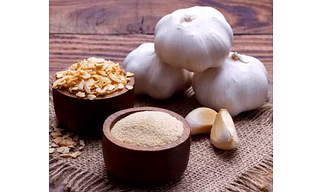 Dehydrated garlic powder