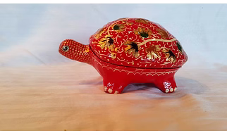 Totari Hand‑Painted Turtle Box