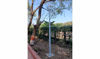 3 Mtr Hot Dip Galvanized Octagonal poles