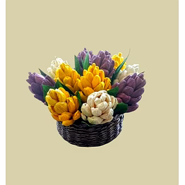 decorative dry flower arrangement