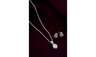 925 Sterling silver AAA quality CZ studded pendant necklace with stud earrings