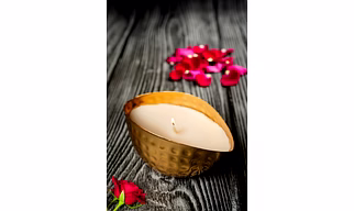Boat-shaped Urli Jar Candle