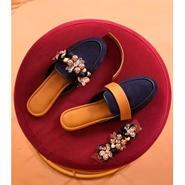 dual-look statement mules