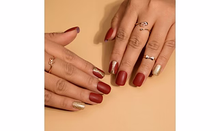 Cover me in Sunshine Press on Nails Set