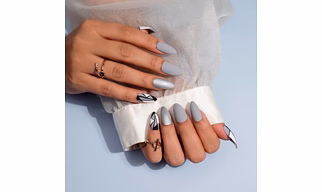 Accent Matte Holographic Grey Press-On Nails Set