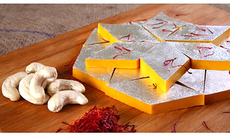 Kesar Kaju Katri (Kesar Katli) (Kaju Barfi)