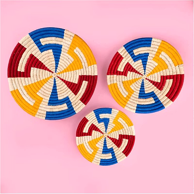 handcrafted sabai grass blue, red & yellow zigzag lines wall plate