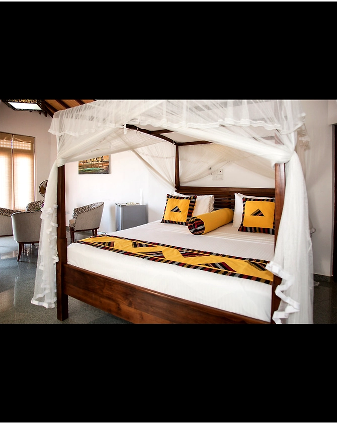 Luxury Suite-1