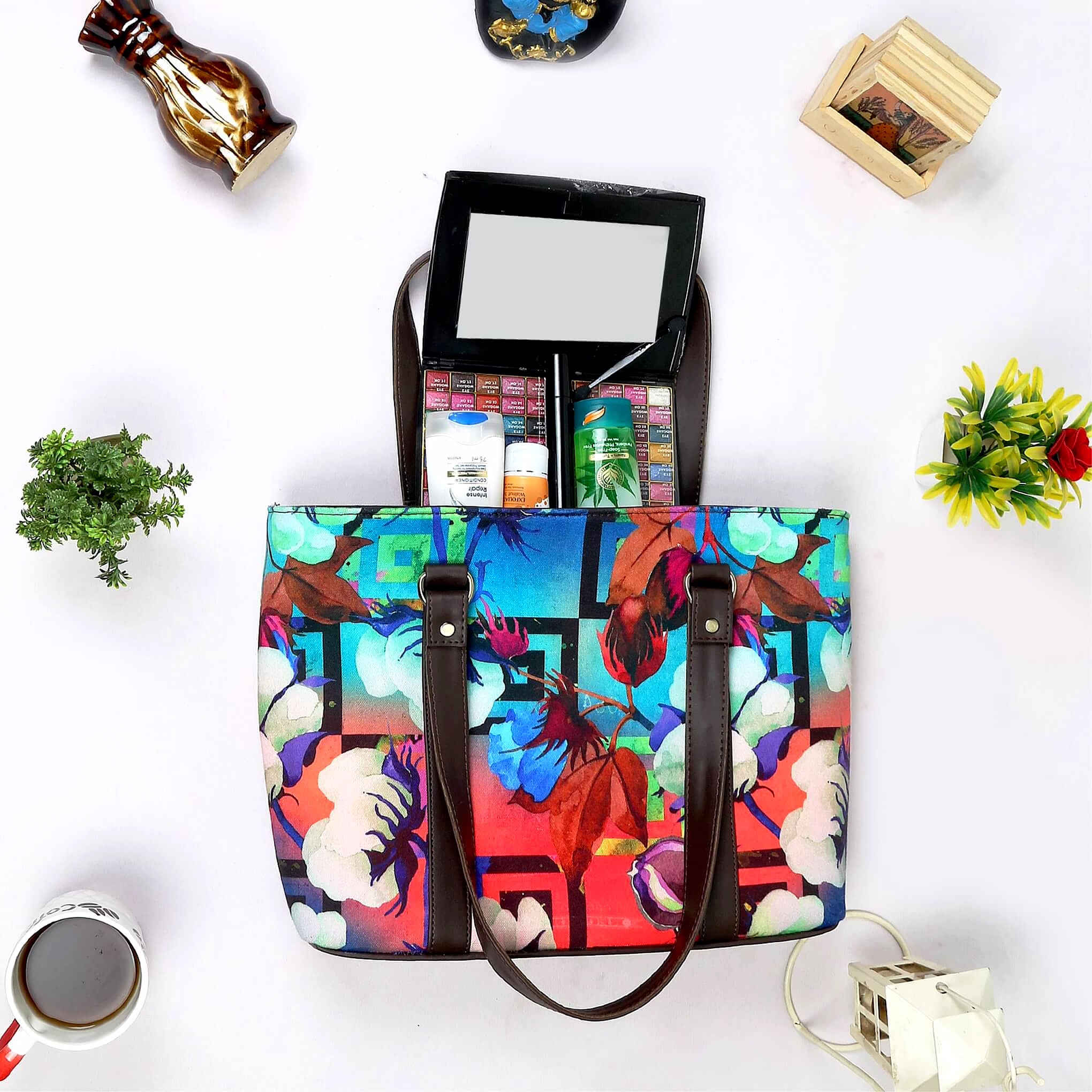 Flower from Center of Earth Tote Bag image 4