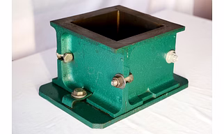 Cast Iron Cube Mould for cement testing block.