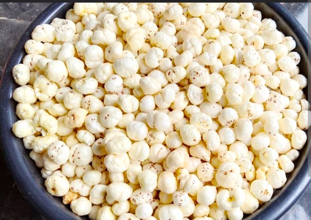fox nuts ( makhna)