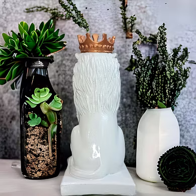 Regal Lion with Crown Statue-3