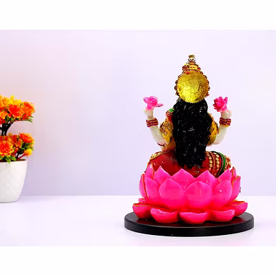 Divine Lakshmi Statue on Lotus-4
