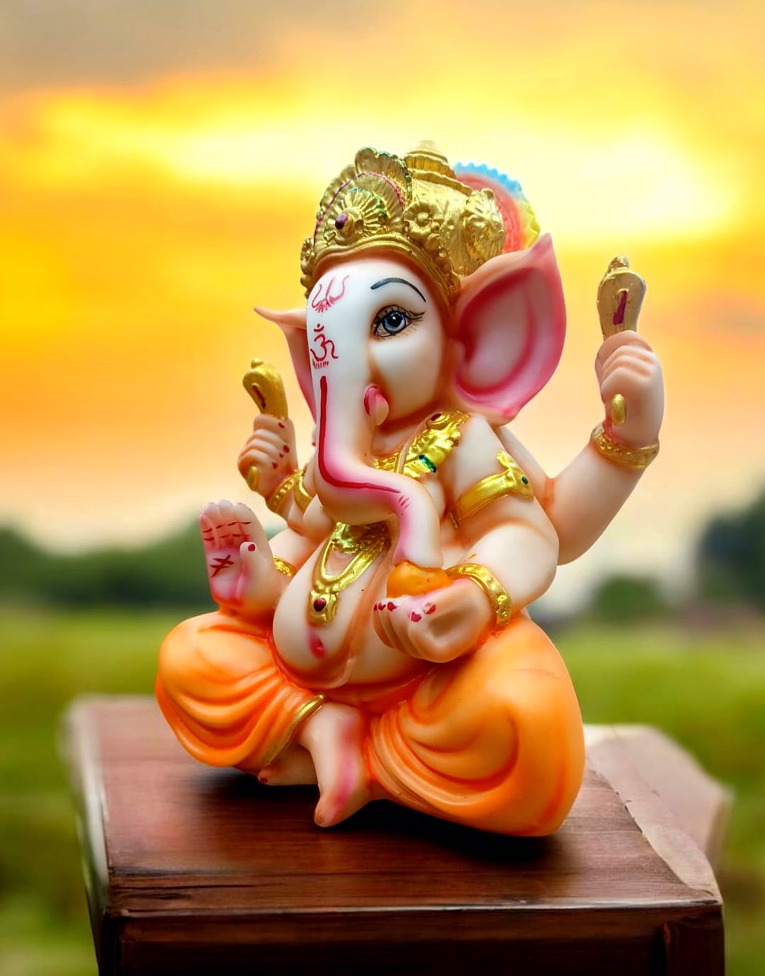 Divine Elegance: Lord Ganesha Idol MFN-175 image 2