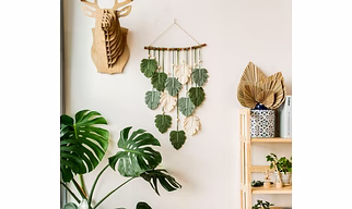 Leaf Macramé Wall Hanging – Bohemian Botanical Decor