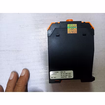 SELEC 800XA On delay / Interval, 8 Time Ranges, Universal supply-4