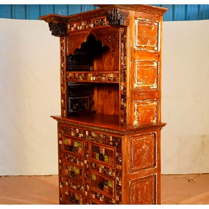 Antique maharani Almirah-1