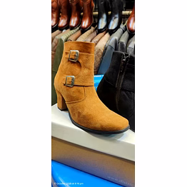 women leather ankle boot