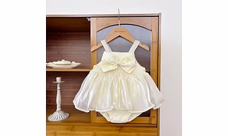 New Born Sleeve Less Frock Wih Pant