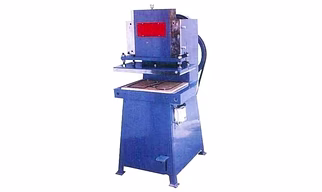 COLLAR CUFF CUTTING MACHINE