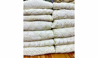 Pure chinon dyeable
