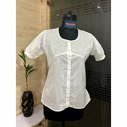 breezecraft embroidered tee-top