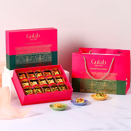 gulab delightful moments gift box (15 pc)