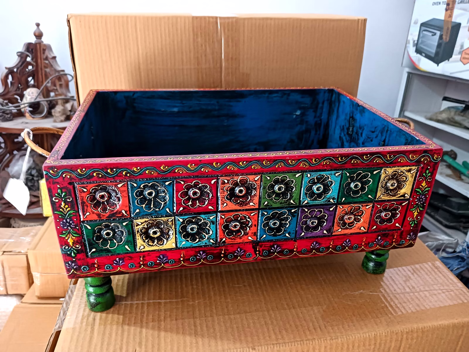 wooden flower carved bucket medium fine color embossed