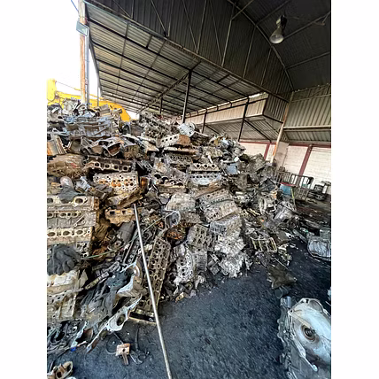 Car Engine block Scrap-3