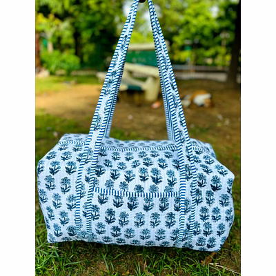 cotton quilted duffle bag