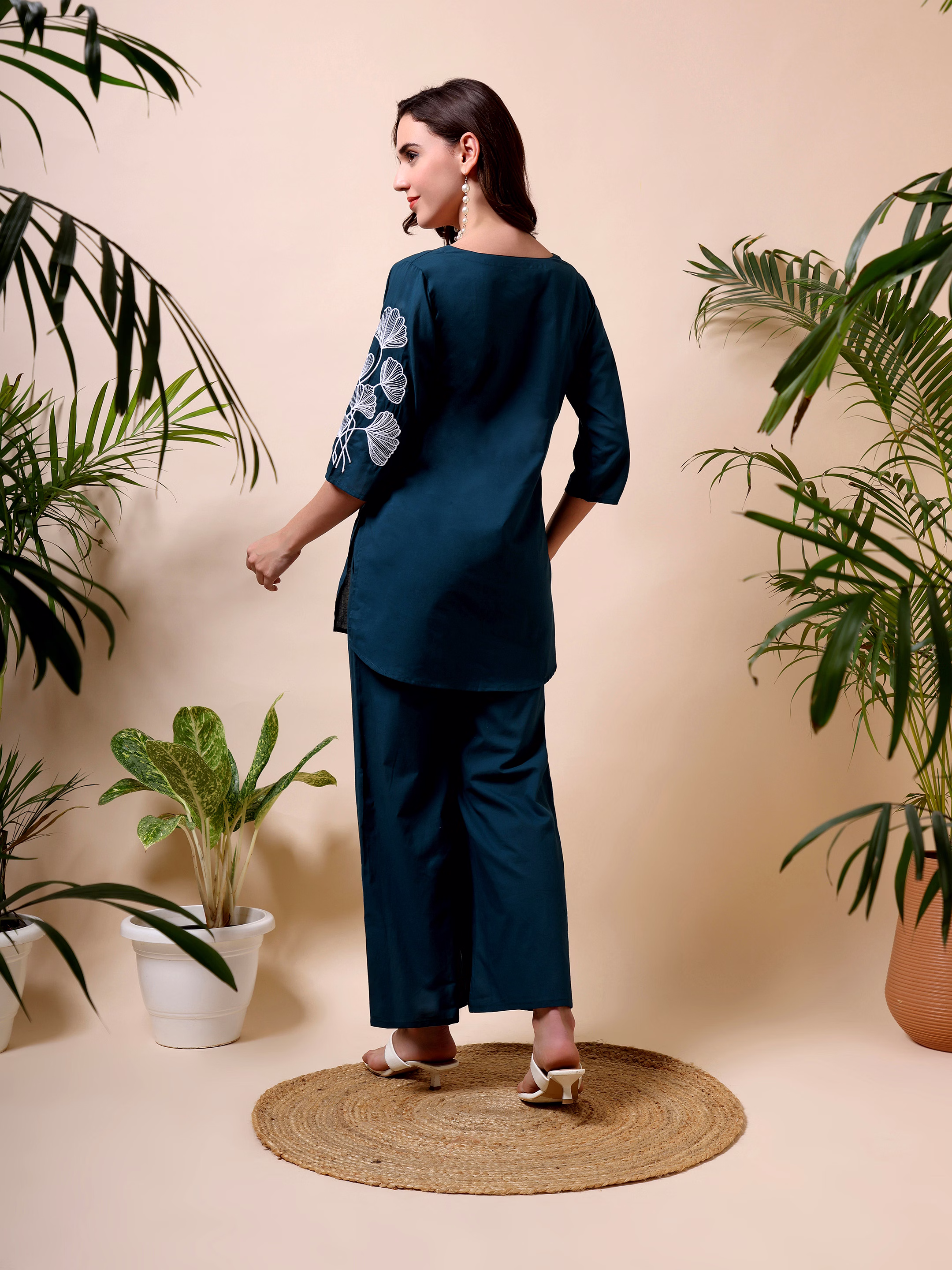 Embroidred Co-ord set for summer image 3