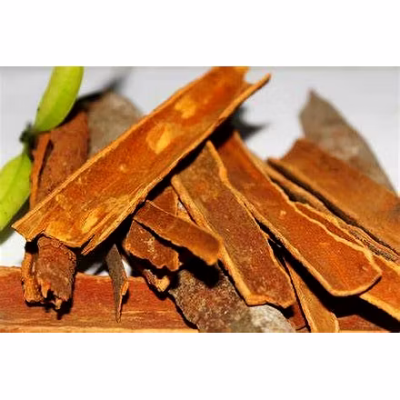 Split cassia cinnamon-12740217
