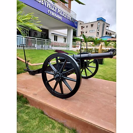 iron decorative cannon pair