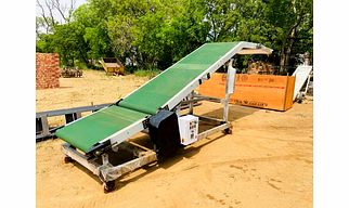 TRUCK LOADING CONVEYOR