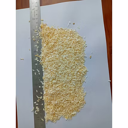 Dehydrated White Onion Chopped 3-5 mm ( Premium )-4