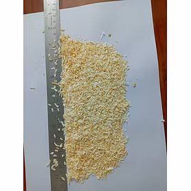 Dehydrated White Onion Chopped 3-5 mm ( Premium )