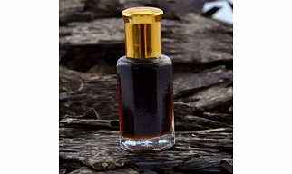 Agarwood oil