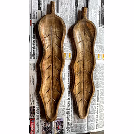 wooden leaf platter