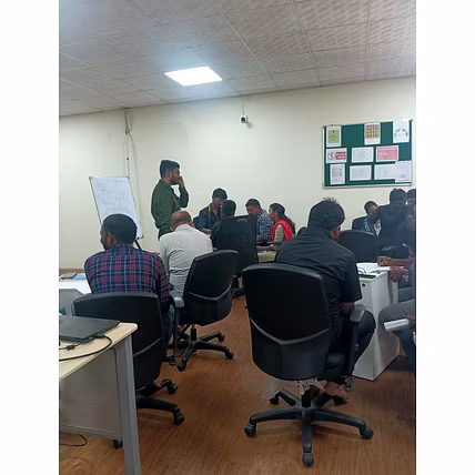Leadership &amp; Team Building Workshops-3